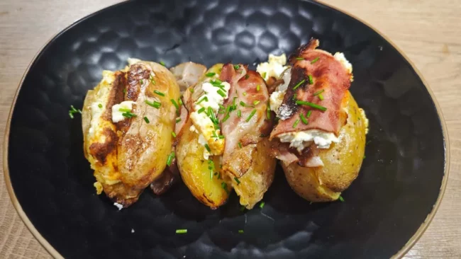 Pečené brambory se slaninou